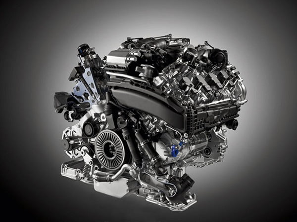 Động cơ máy phát Denyo sử dụng là động cơ Diesel chính hãng chuẩn chất lượng