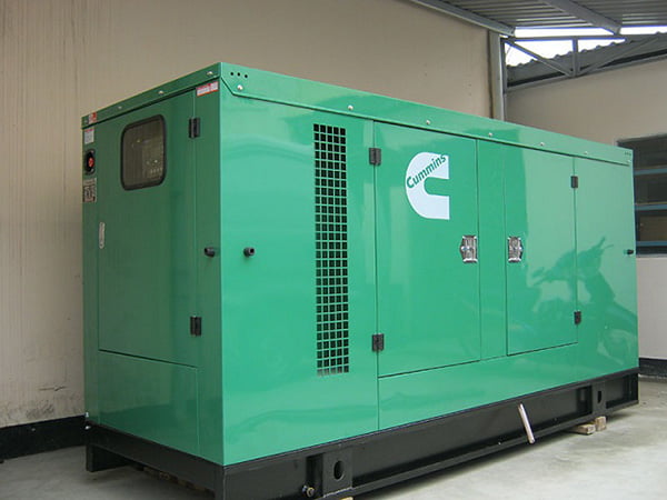 Nhu cầu máy phát điện 600kVA cho các công trình dân dụng ngày càng tăng